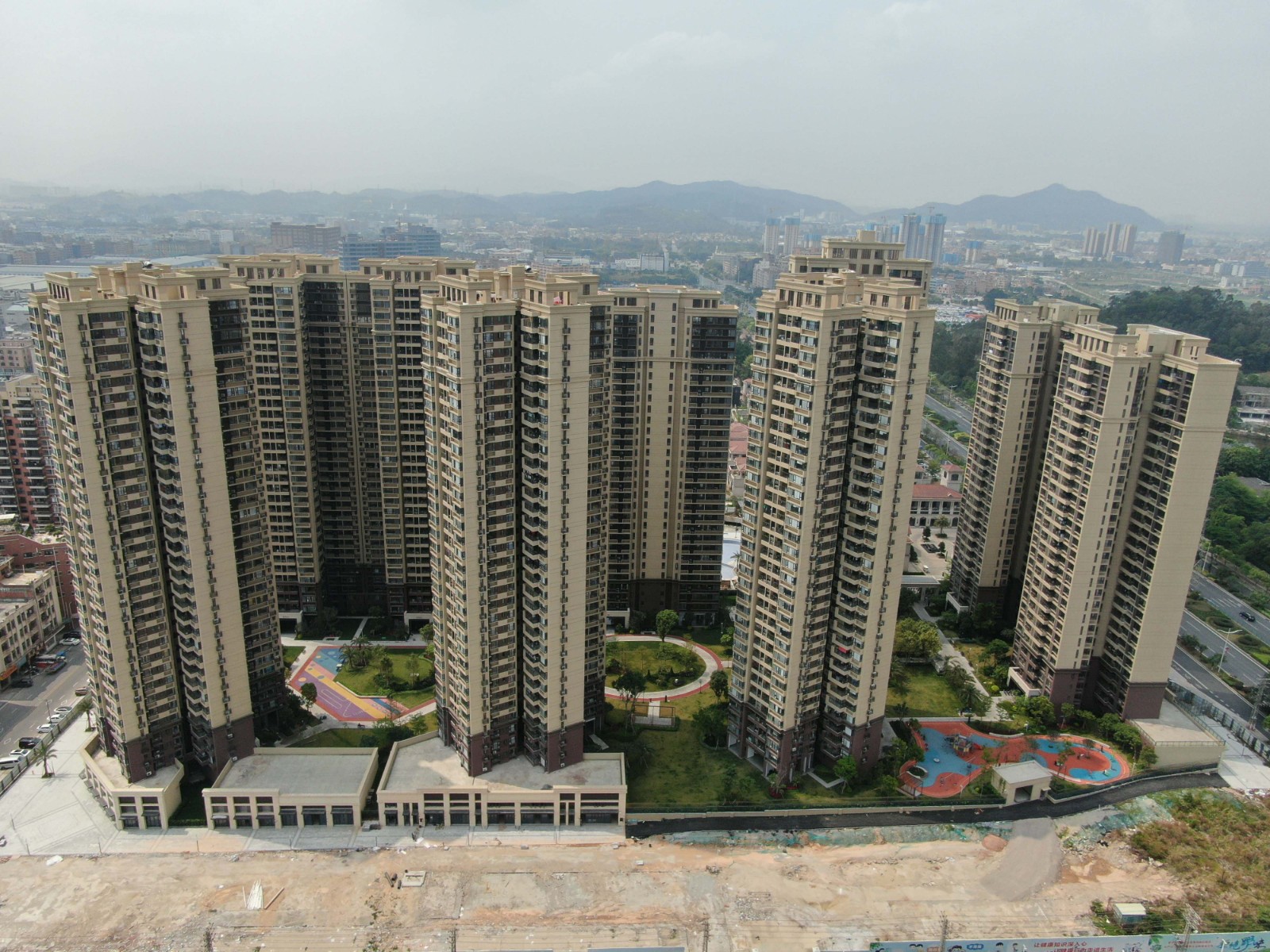 御瓏庭3、6、7號住宅樓，4、5號商業(yè)、住宅樓，72號地下室